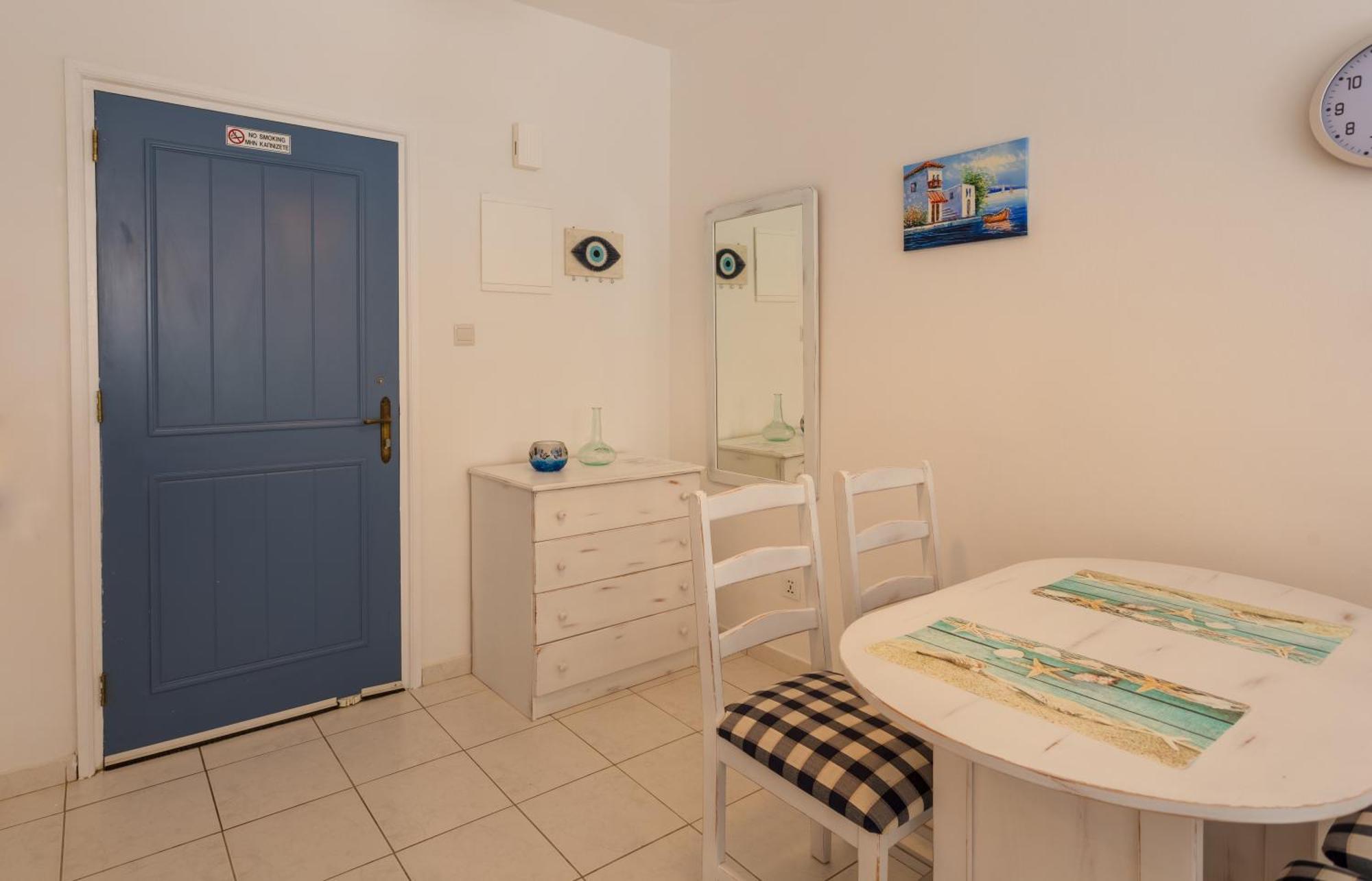 Regina Gardens Lovely Apartment Paphos Eksteriør bilde