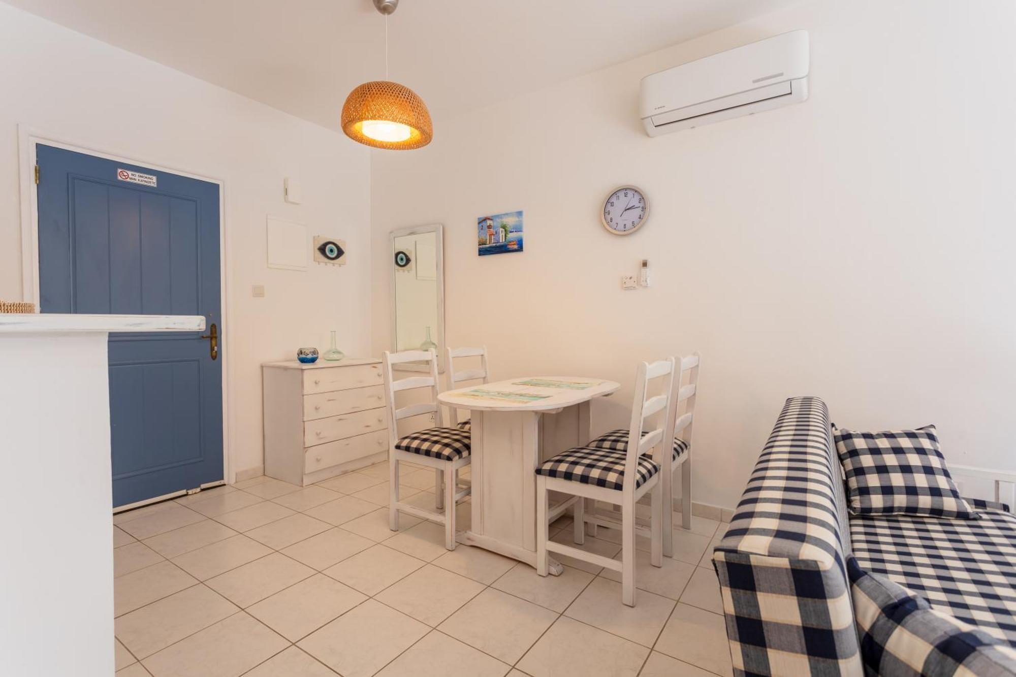 Regina Gardens Lovely Apartment Paphos Eksteriør bilde