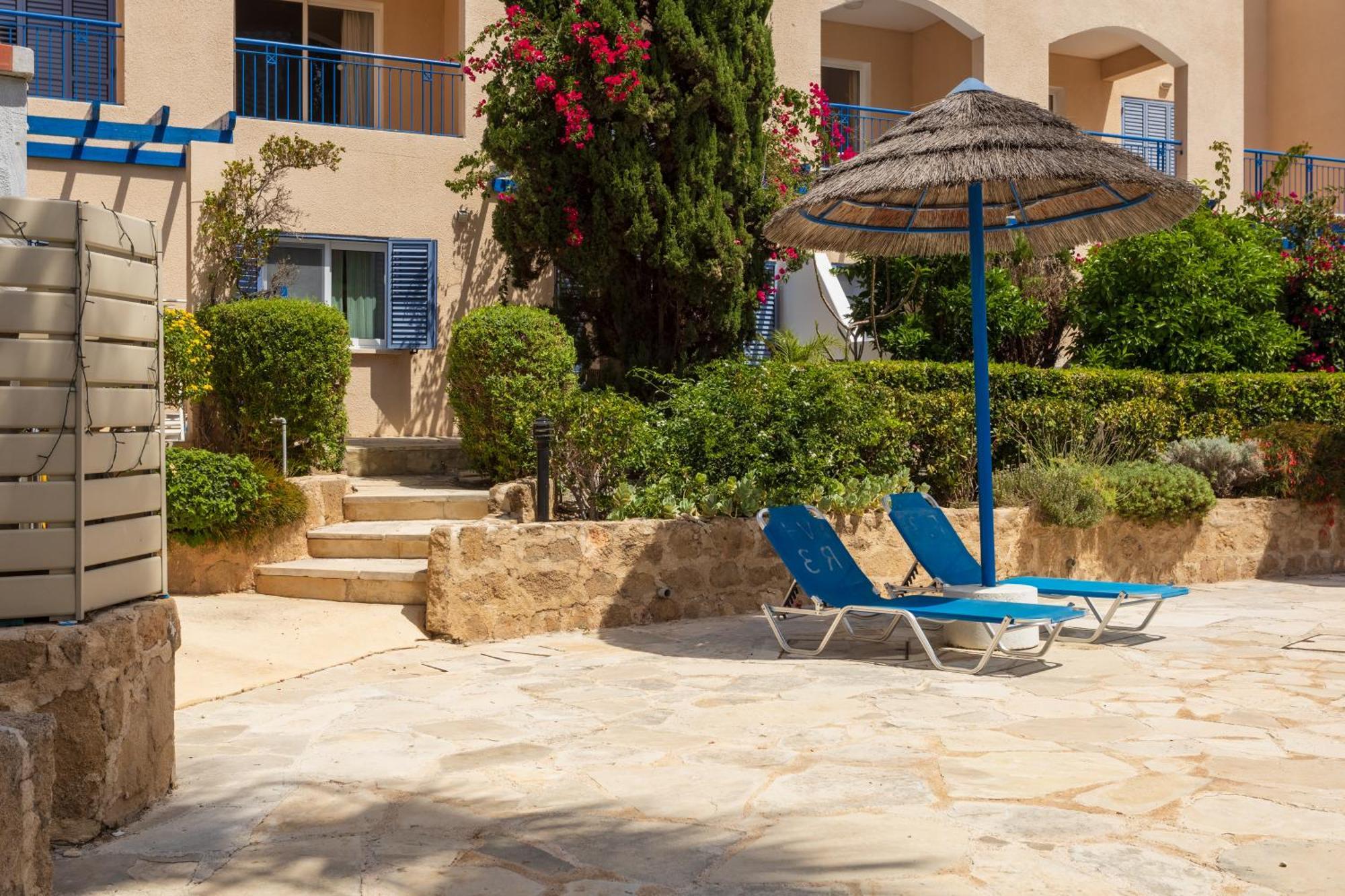 Regina Gardens Lovely Apartment Paphos Eksteriør bilde