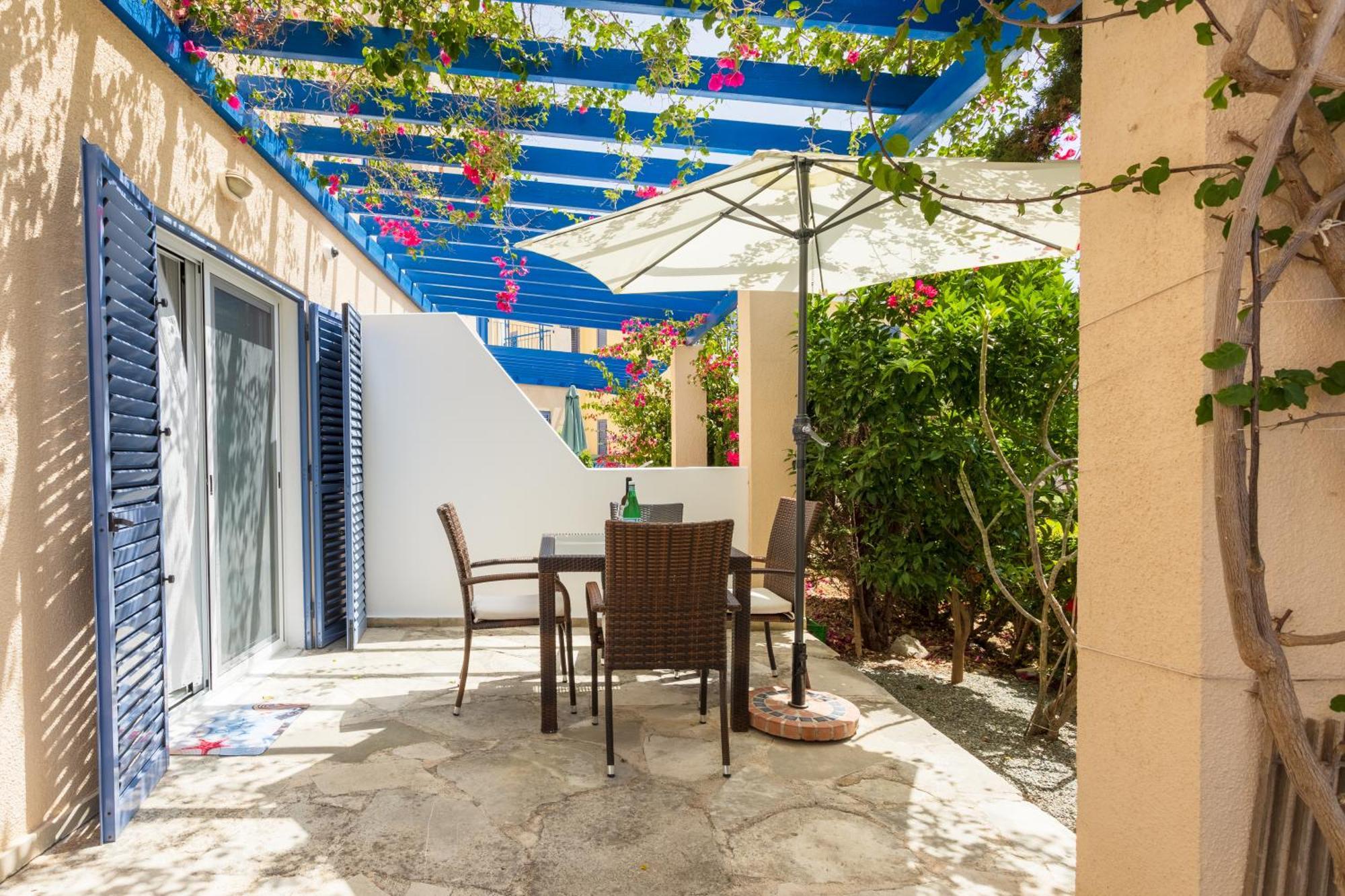 Regina Gardens Lovely Apartment Paphos Eksteriør bilde