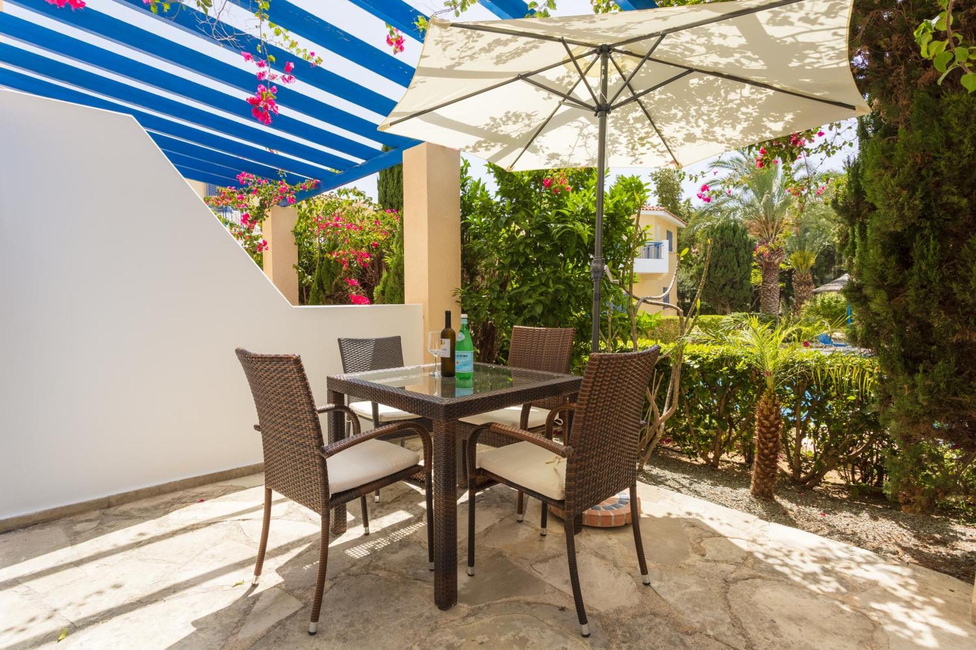Regina Gardens Lovely Apartment Paphos Eksteriør bilde