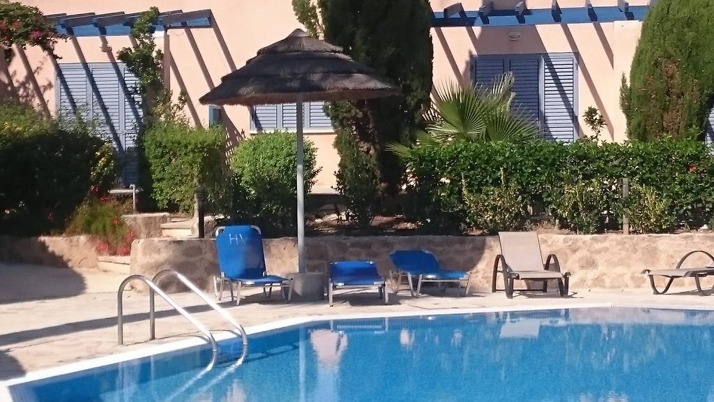 Regina Gardens Lovely Apartment Paphos Eksteriør bilde