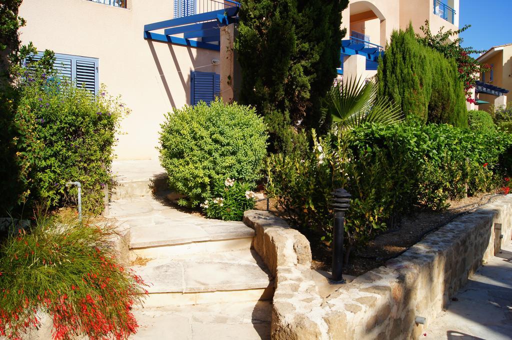Regina Gardens Lovely Apartment Paphos Eksteriør bilde