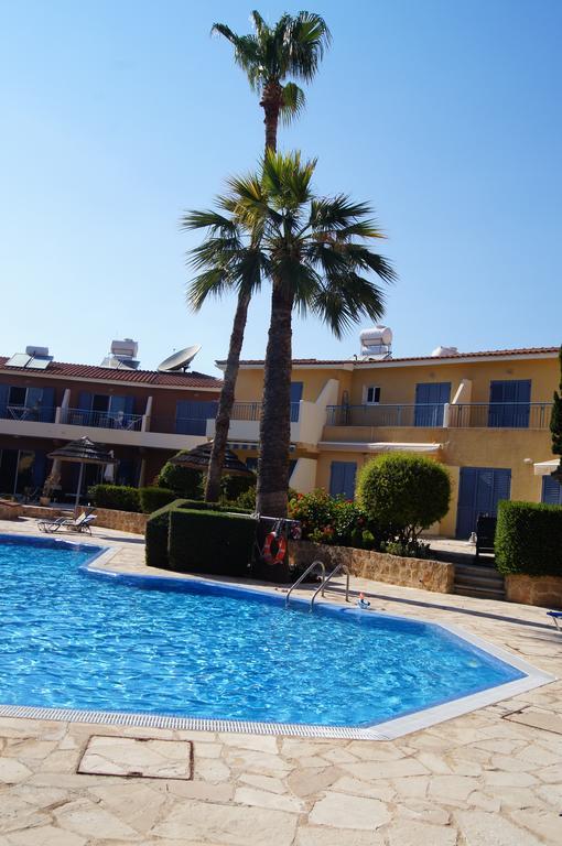 Regina Gardens Lovely Apartment Paphos Eksteriør bilde